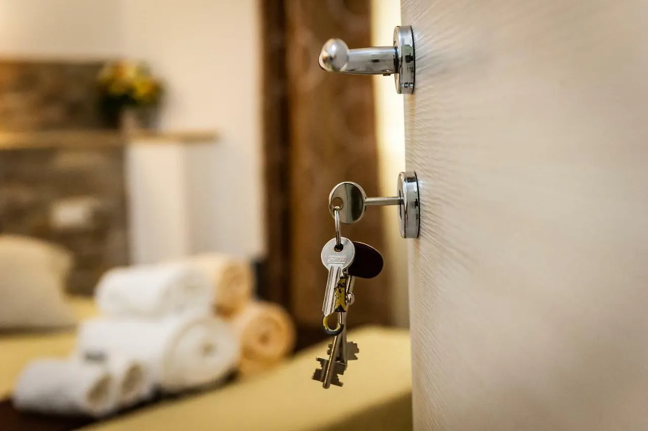 Vebis Guesthouse 로마 게스트하우스